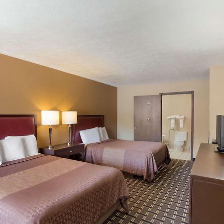 Surestay Hotel By Best Western Summersville Exterior photo